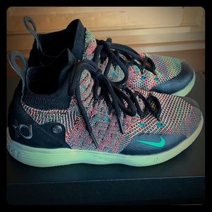 Nike KD11 Youth Basketball Shoes